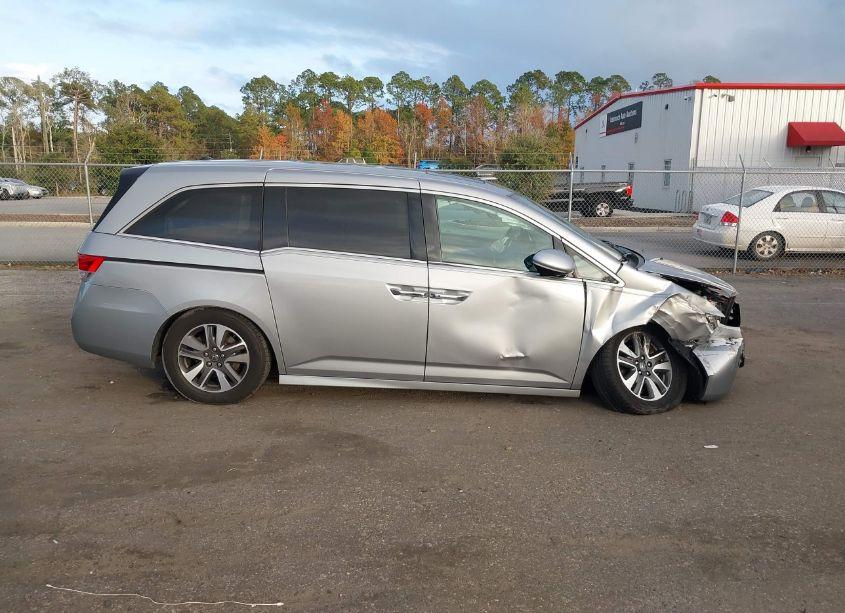 Photo 14 of 2016 Honda Odyssey TOURING/TOURING ELITE (VIN 5FNRL5H95GB033196)