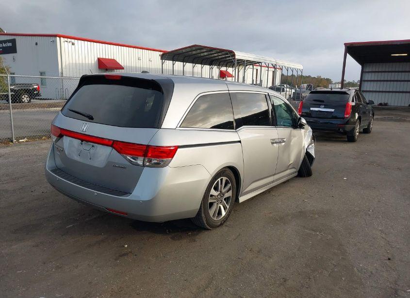 Photo 4 of 2016 Honda Odyssey TOURING/TOURING ELITE (VIN 5FNRL5H95GB033196)