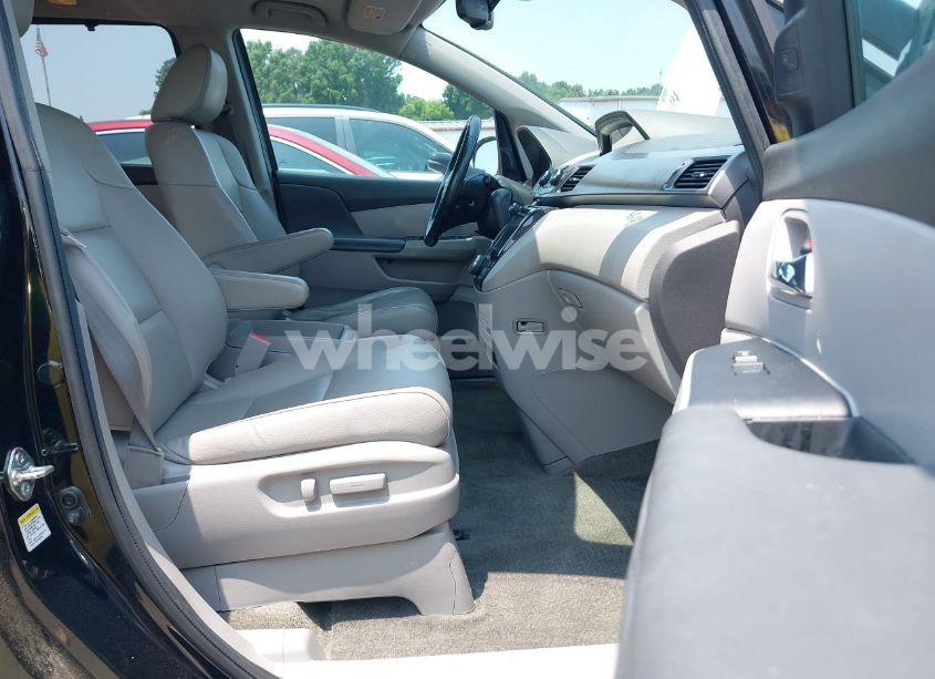 Photo 5 of 2016 Honda Odyssey TOURING/TOURING ELITE (VIN 5FNRL5H95GB061029)