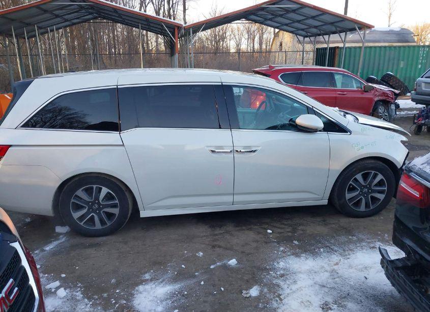 Photo 14 of 2016 Honda Odyssey TOURING/TOURING ELITE (VIN 5FNRL5H95GB072189)