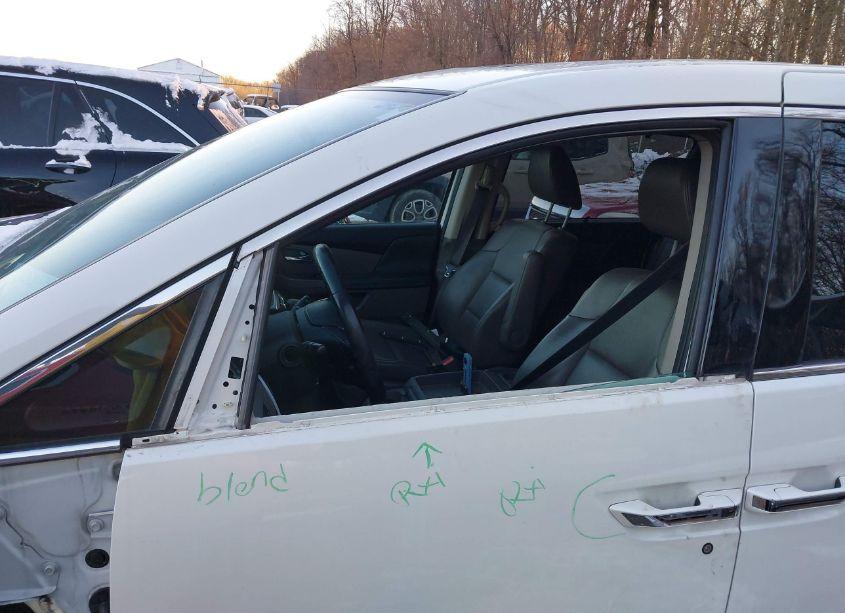 Photo 19 of 2016 Honda Odyssey TOURING/TOURING ELITE (VIN 5FNRL5H95GB072189)