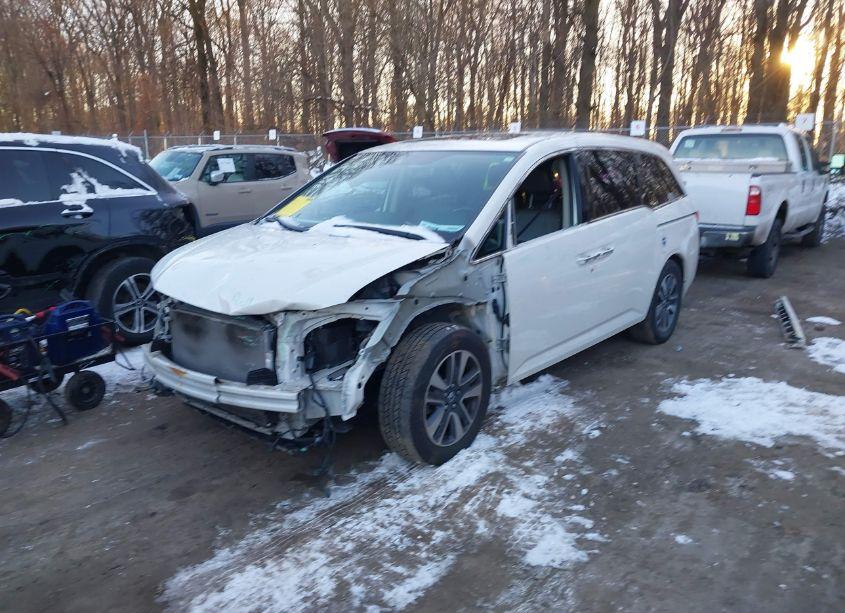 Photo 2 of 2016 Honda Odyssey TOURING/TOURING ELITE (VIN 5FNRL5H95GB072189)