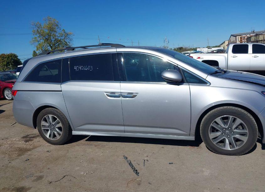 Photo 13 of 2016 Honda Odyssey TOURING/TOURING ELITE (VIN 5FNRL5H95GB085184)