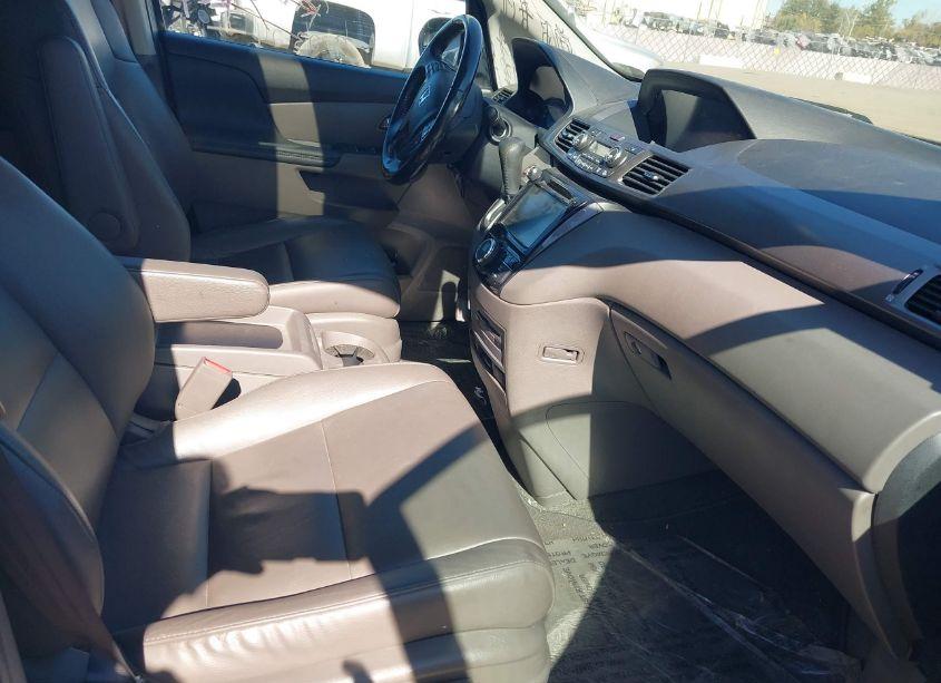 Photo 5 of 2016 Honda Odyssey TOURING/TOURING ELITE (VIN 5FNRL5H95GB085184)