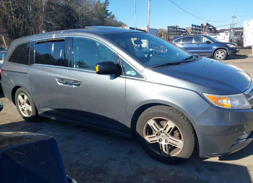 Photo 13 of 2011 Honda Odyssey TOURING/TOURING ELITE (VIN 5FNRL5H96BB015976)