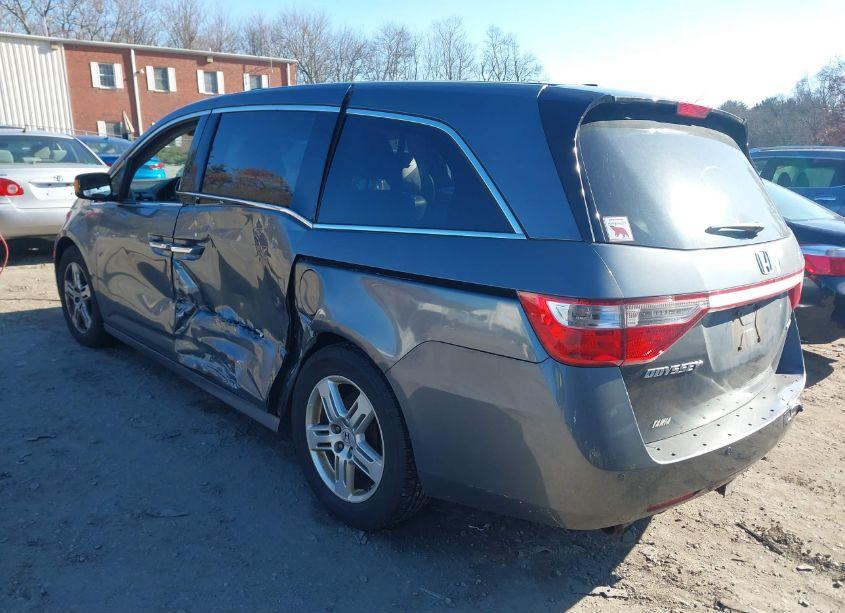 Photo 3 of 2011 Honda Odyssey TOURING/TOURING ELITE (VIN 5FNRL5H96BB015976)