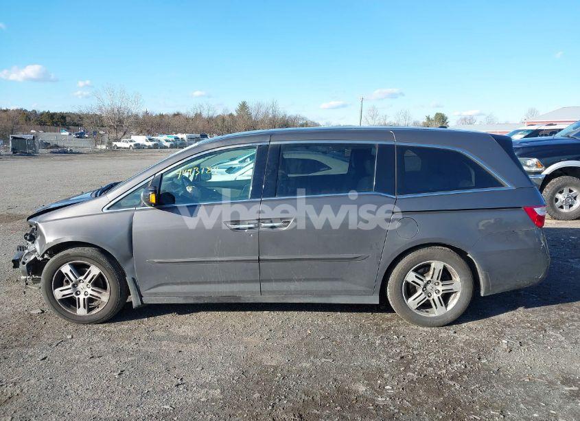 Photo 14 of 2013 Honda Odyssey TOURING/TOURING ELITE (VIN 5FNRL5H96DB027113)