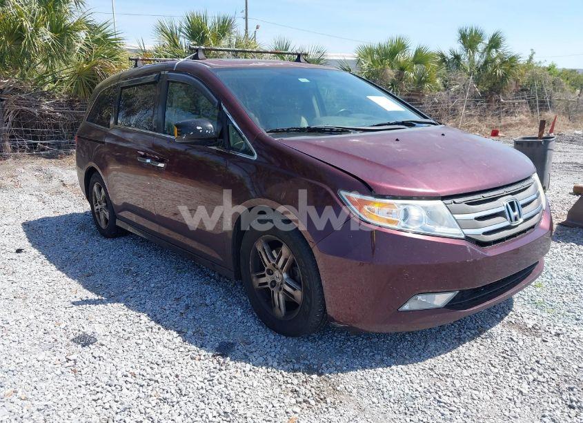 2013 Honda Odyssey TOURING/TOURING ELITE (VIN 5FNRL5H96DB037947) main photo