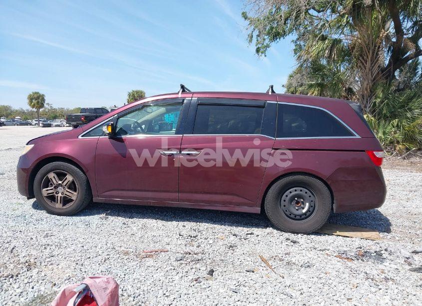 Photo 14 of 2013 Honda Odyssey TOURING/TOURING ELITE (VIN 5FNRL5H96DB037947)