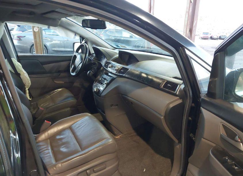 Photo 5 of 2013 Honda Odyssey TOURING/TOURING ELITE (VIN 5FNRL5H96DB044753)