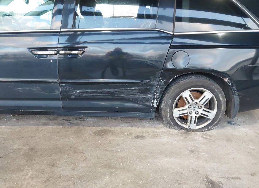 Photo 6 of 2013 Honda Odyssey TOURING/TOURING ELITE (VIN 5FNRL5H96DB044753)