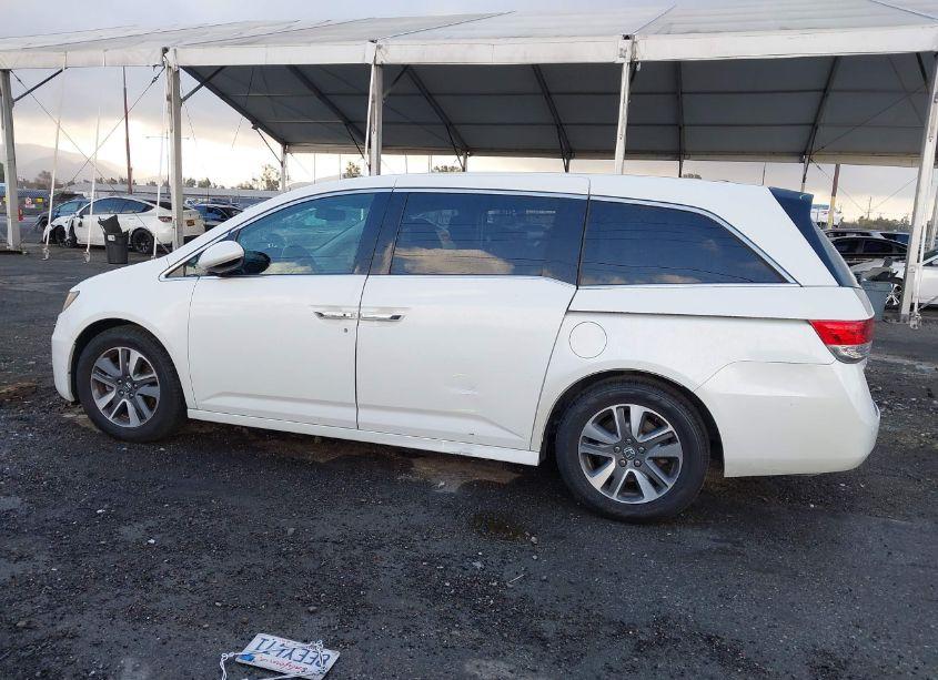Photo 14 of 2014 Honda Odyssey TOURING/TOURING ELITE (VIN 5FNRL5H96EB139024)