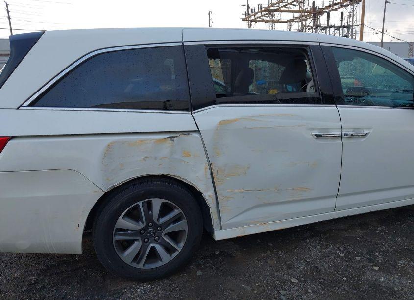 Photo 6 of 2014 Honda Odyssey TOURING/TOURING ELITE (VIN 5FNRL5H96EB139024)