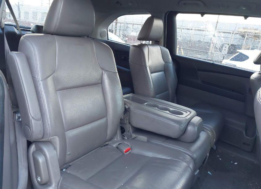 Photo 8 of 2014 Honda Odyssey TOURING/TOURING ELITE (VIN 5FNRL5H96EB139024)