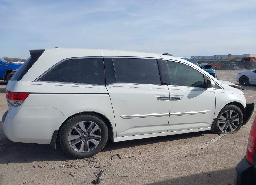 Photo 13 of 2015 Honda Odyssey TOURING/TOURING ELITE (VIN 5FNRL5H96FB021296)