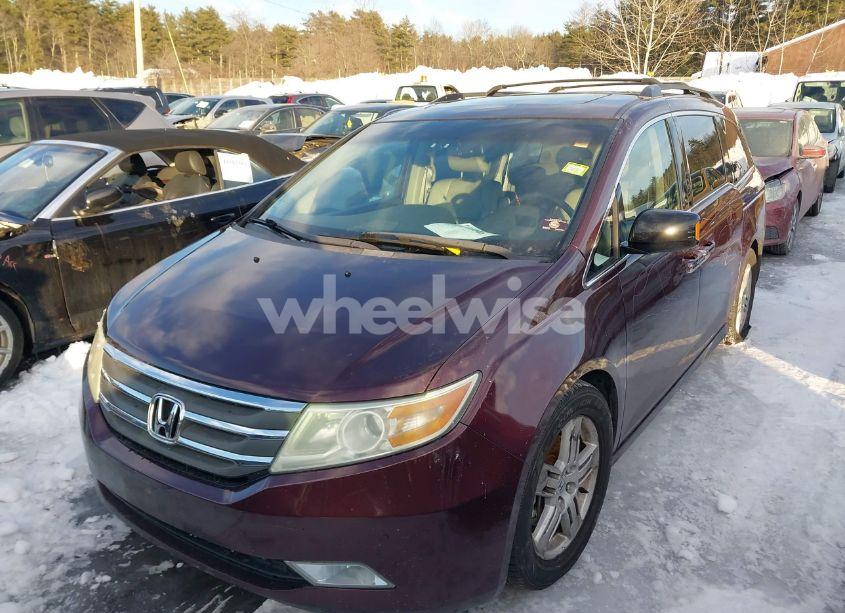 Photo 2 of 2011 Honda Odyssey TOURING/TOURING ELITE (VIN 5FNRL5H97BB013847)