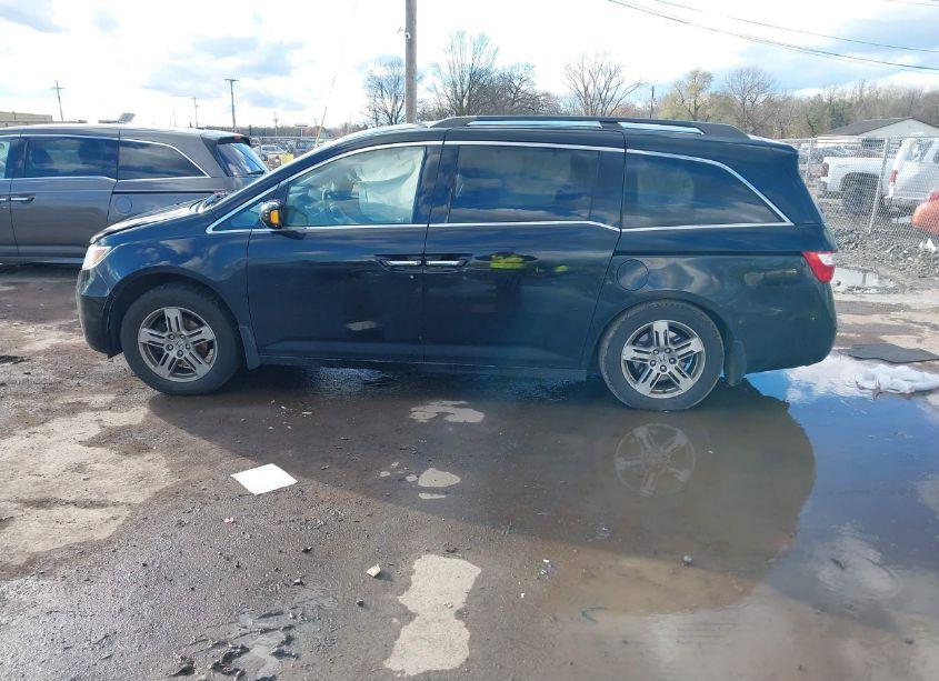 Photo 14 of 2011 Honda Odyssey TOURING/TOURING ELITE (VIN 5FNRL5H97BB032964)