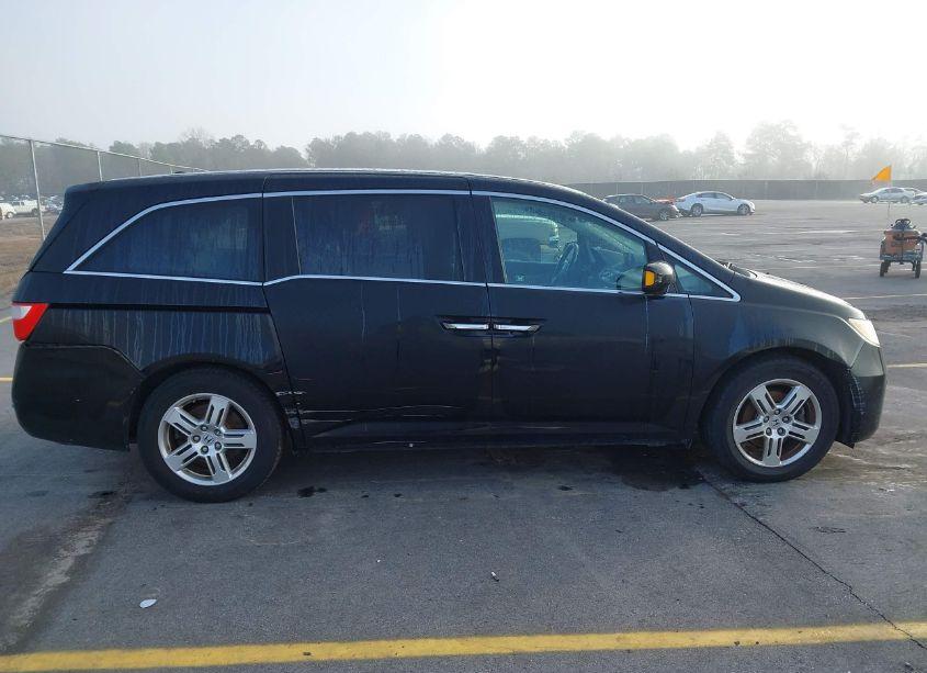 Photo 13 of 2011 Honda Odyssey TOURING/TOURING ELITE (VIN 5FNRL5H97BB035072)