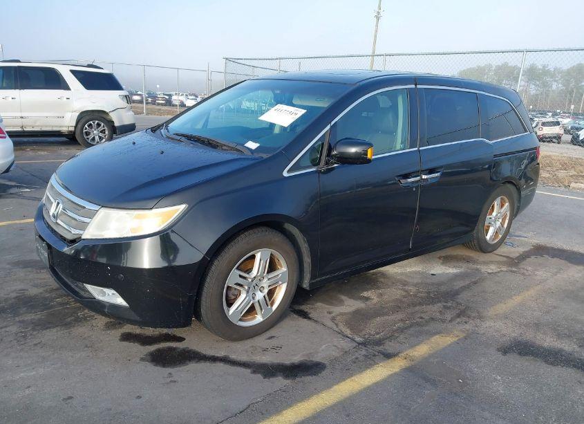 Photo 2 of 2011 Honda Odyssey TOURING/TOURING ELITE (VIN 5FNRL5H97BB035072)