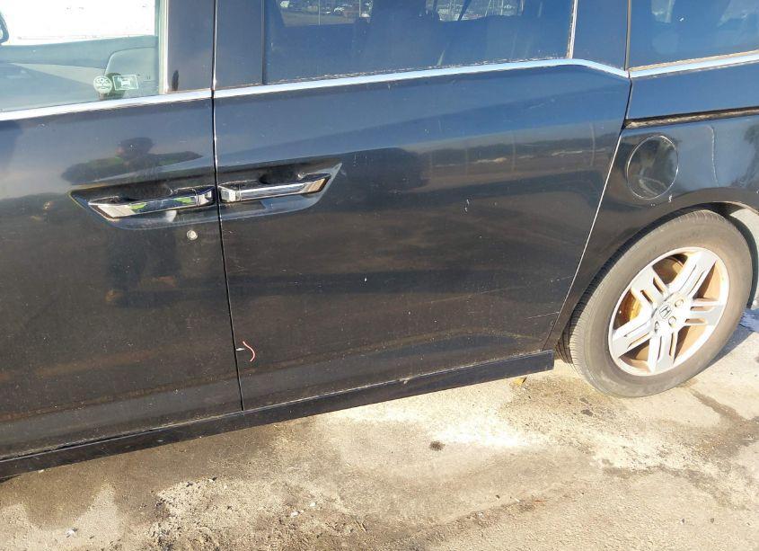 Photo 21 of 2011 Honda Odyssey TOURING/TOURING ELITE (VIN 5FNRL5H97BB035072)