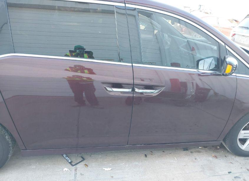 Photo 13 of 2011 Honda Odyssey TOURING/TOURING ELITE (VIN 5FNRL5H97BB036593)