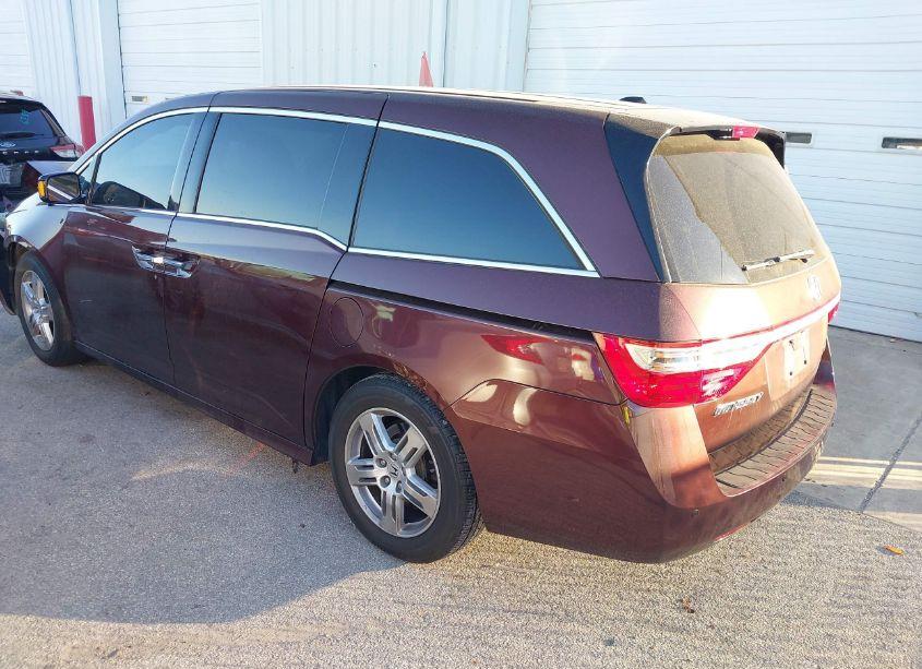 Photo 3 of 2011 Honda Odyssey TOURING/TOURING ELITE (VIN 5FNRL5H97BB036593)