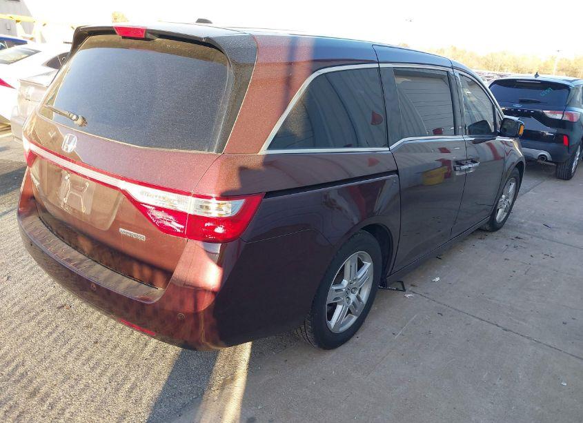 Photo 4 of 2011 Honda Odyssey TOURING/TOURING ELITE (VIN 5FNRL5H97BB036593)