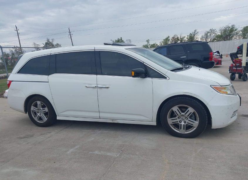 Photo 13 of 2011 Honda Odyssey TOURING/TOURING ELITE (VIN 5FNRL5H97BB073725)