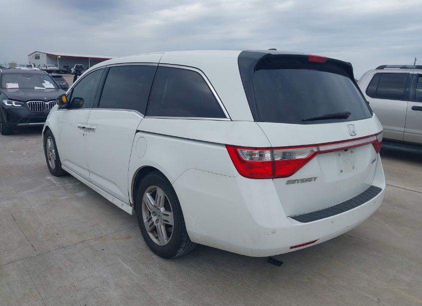 Photo 3 of 2011 Honda Odyssey TOURING/TOURING ELITE (VIN 5FNRL5H97BB073725)