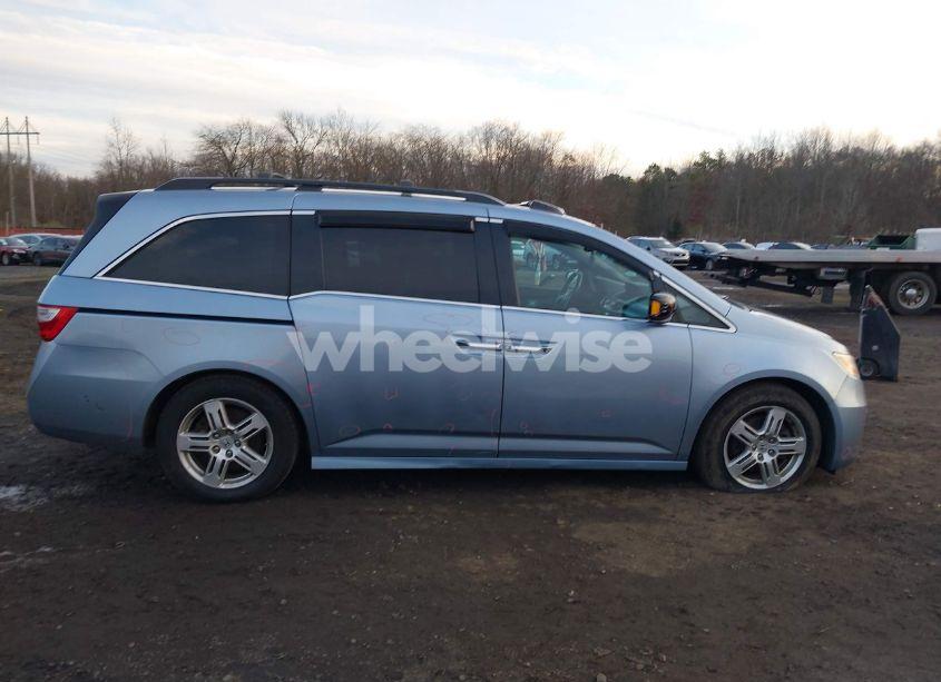 Photo 13 of 2011 Honda Odyssey TOURING/TOURING ELITE (VIN 5FNRL5H97BB085647)