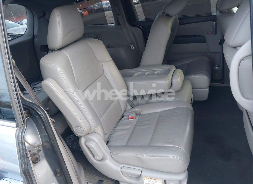 Photo 8 of 2011 Honda Odyssey TOURING/TOURING ELITE (VIN 5FNRL5H97BB085647)