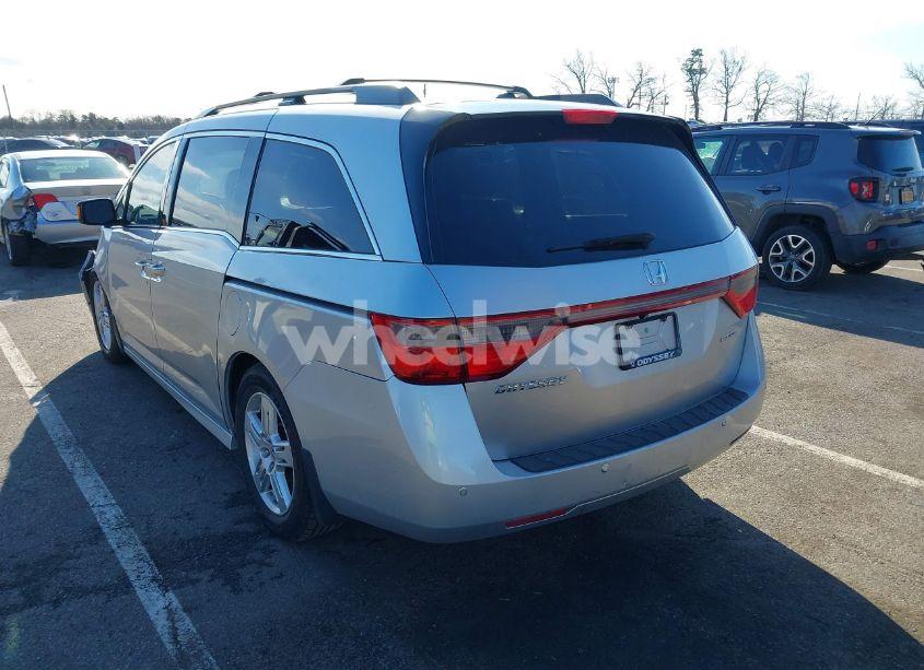 Photo 3 of 2011 Honda Odyssey TOURING/TOURING ELITE (VIN 5FNRL5H97BB085860)