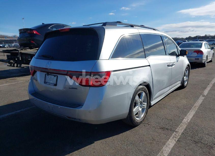 Photo 4 of 2011 Honda Odyssey TOURING/TOURING ELITE (VIN 5FNRL5H97BB085860)
