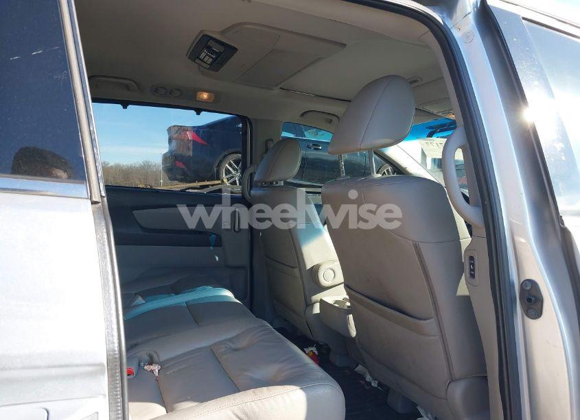 Photo 8 of 2011 Honda Odyssey TOURING/TOURING ELITE (VIN 5FNRL5H97BB085860)