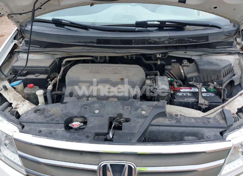 Photo 10 of 2011 Honda Odyssey TOURING/TOURING ELITE (VIN 5FNRL5H97BB088337)