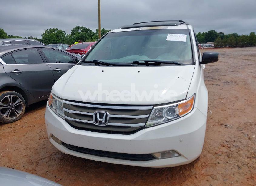 Photo 12 of 2011 Honda Odyssey TOURING/TOURING ELITE (VIN 5FNRL5H97BB088337)