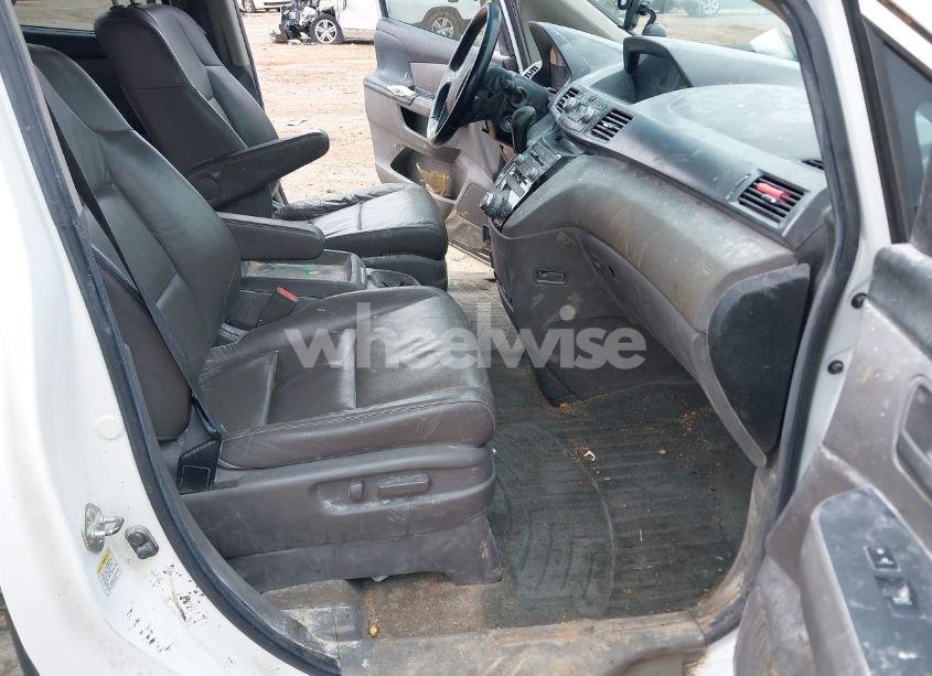 Photo 5 of 2011 Honda Odyssey TOURING/TOURING ELITE (VIN 5FNRL5H97BB088337)