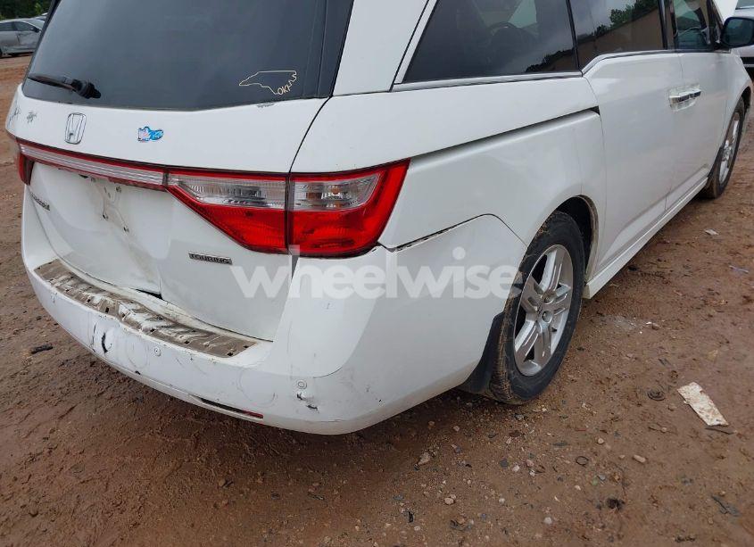 Photo 6 of 2011 Honda Odyssey TOURING/TOURING ELITE (VIN 5FNRL5H97BB088337)