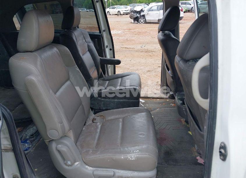 Photo 8 of 2011 Honda Odyssey TOURING/TOURING ELITE (VIN 5FNRL5H97BB088337)