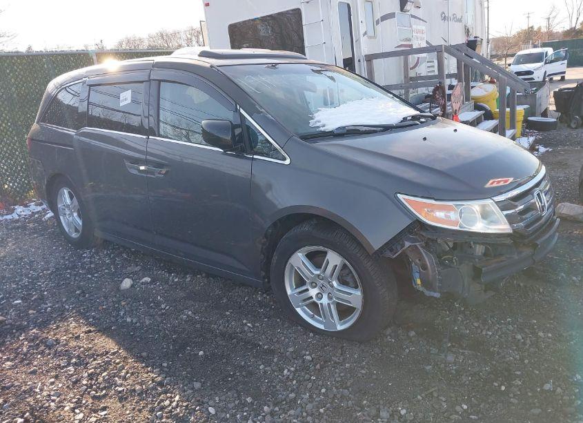 2013 Honda Odyssey TOURING/TOURING ELITE (VIN 5FNRL5H97DB009042) main photo