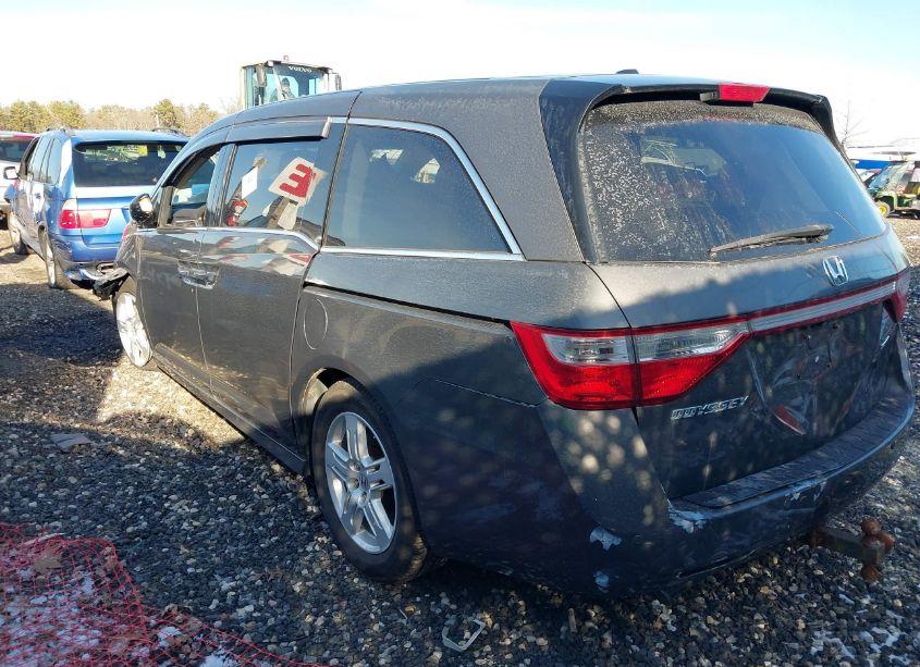 Photo 3 of 2013 Honda Odyssey TOURING/TOURING ELITE (VIN 5FNRL5H97DB009042)