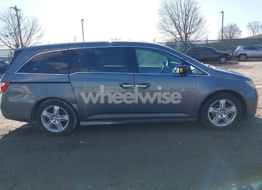 Photo 13 of 2013 Honda Odyssey TOURING/TOURING ELITE (VIN 5FNRL5H97DB018839)