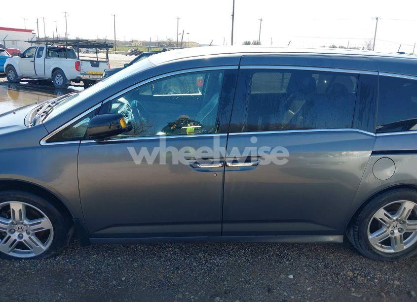 Photo 15 of 2013 Honda Odyssey TOURING/TOURING ELITE (VIN 5FNRL5H97DB026052)