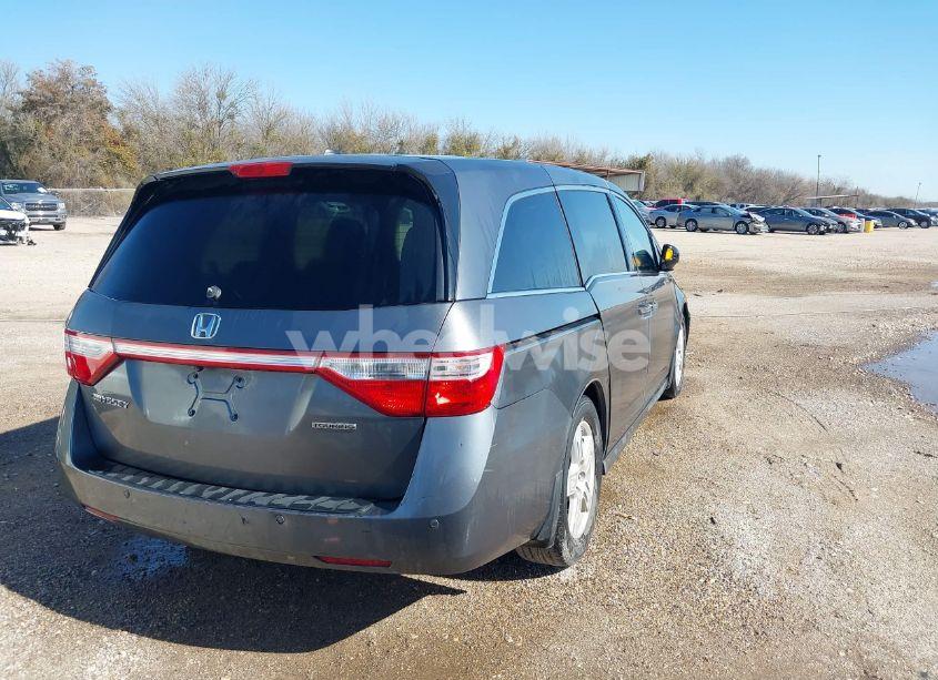 Photo 4 of 2013 Honda Odyssey TOURING/TOURING ELITE (VIN 5FNRL5H97DB026052)