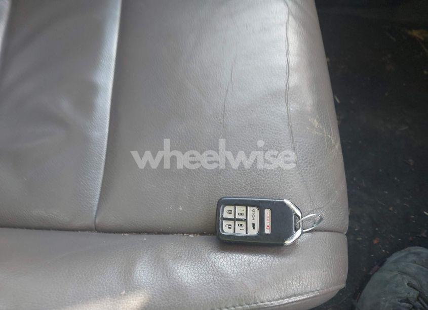 Photo 11 of 2014 Honda Odyssey TOURING/TOURING ELITE (VIN 5FNRL5H97EB065810)
