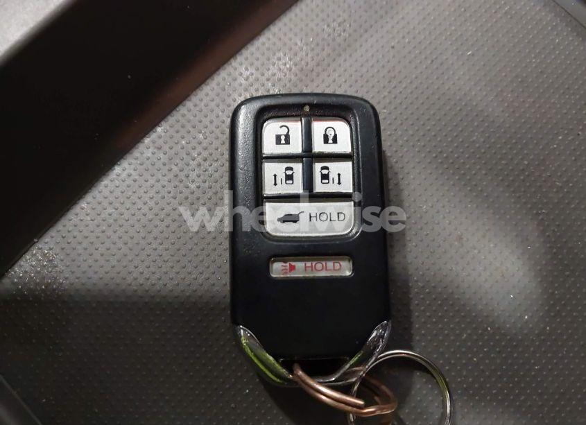 Photo 11 of 2014 Honda Odyssey TOURING/TOURING ELITE (VIN 5FNRL5H97EB092800)