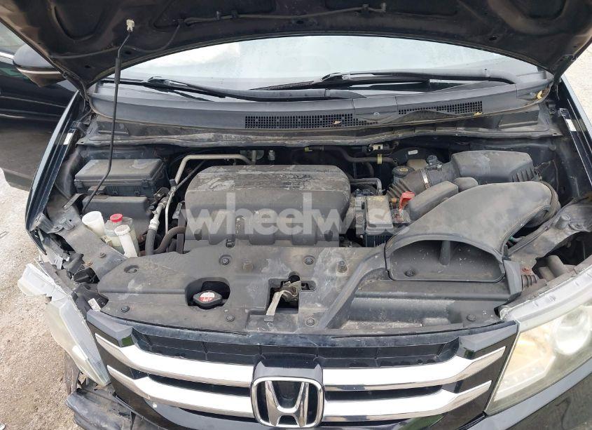 Photo 10 of 2015 Honda Odyssey TOURING/TOURING ELITE (VIN 5FNRL5H97FB124565)