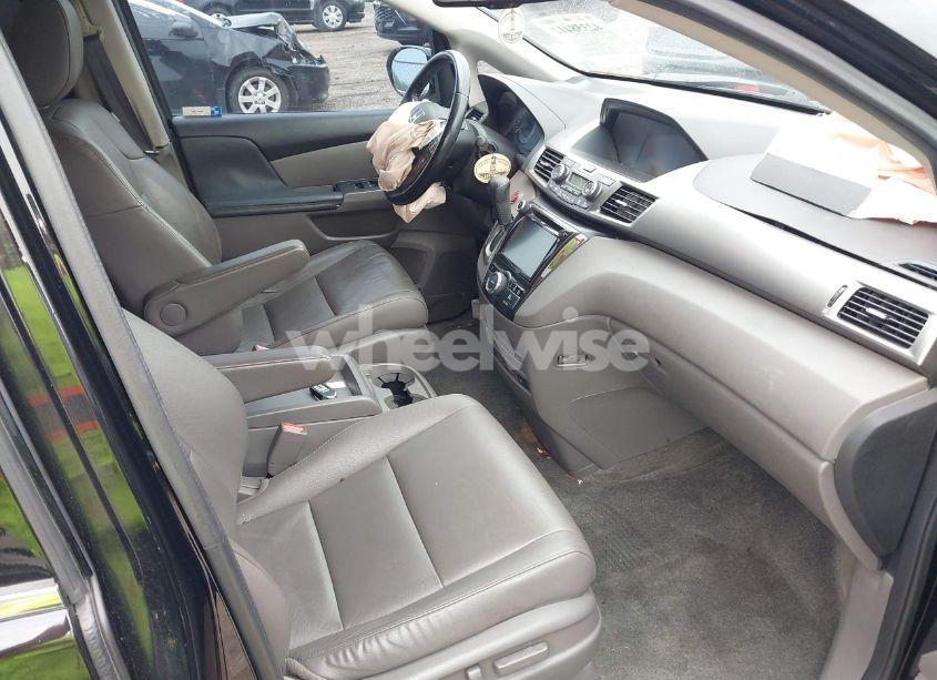 Photo 5 of 2015 Honda Odyssey TOURING/TOURING ELITE (VIN 5FNRL5H97FB124565)