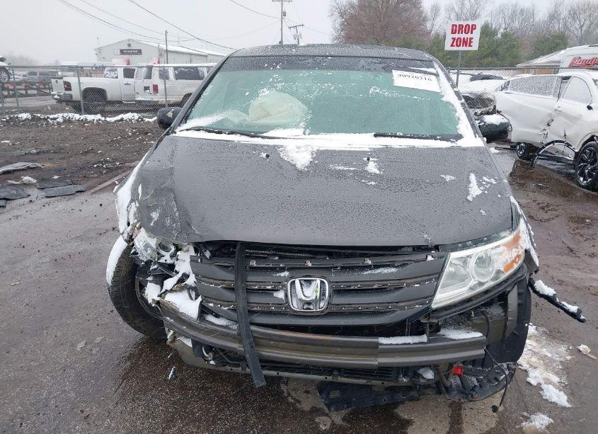 Photo 12 of 2011 Honda Odyssey TOURING/TOURING ELITE (VIN 5FNRL5H98BB015607)