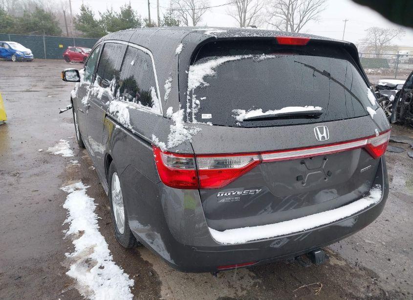 Photo 3 of 2011 Honda Odyssey TOURING/TOURING ELITE (VIN 5FNRL5H98BB015607)